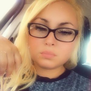 Meet your Posher, Jasmine